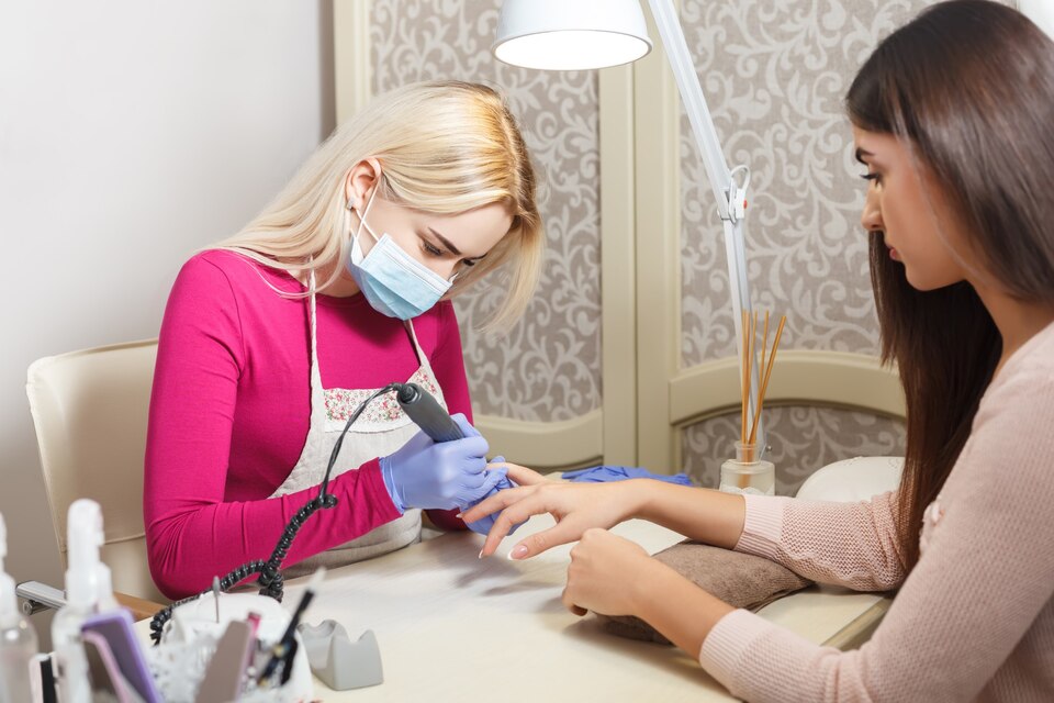 Karakeçili Manikürcü